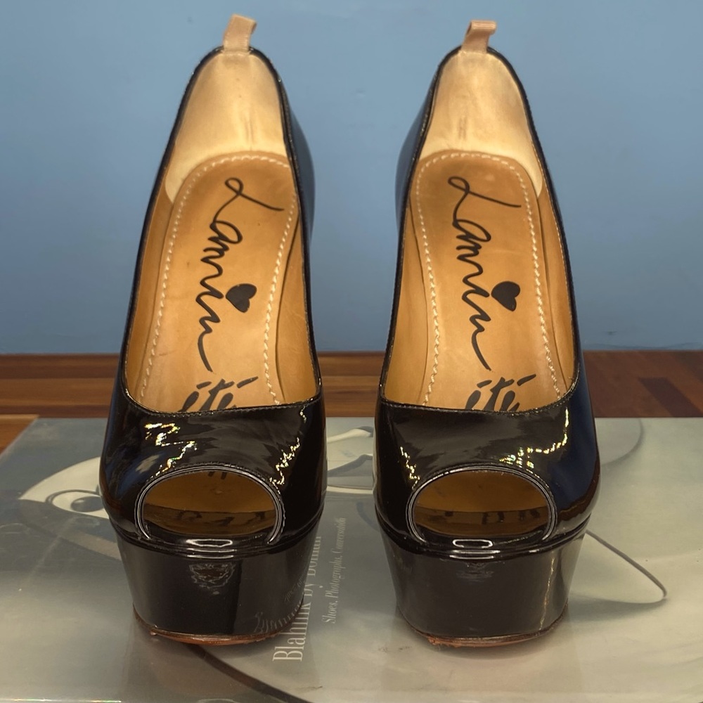 Lanvin Beechwood & Brass Patent Peep-toe Wedges